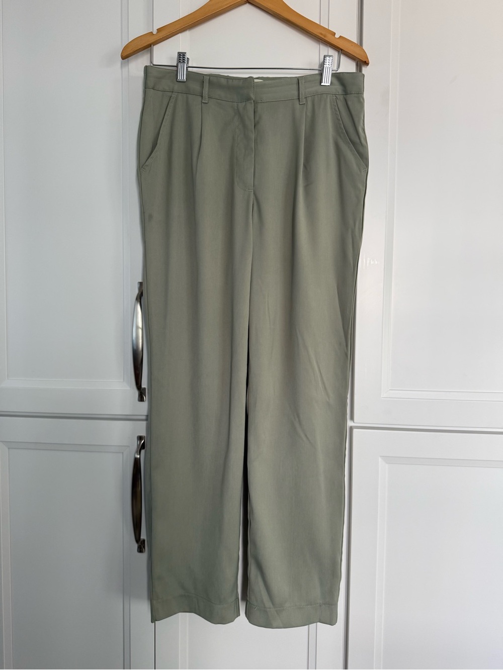 Max Studio women Straight-Leg Pants in Sage